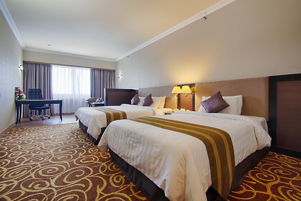 Mega Hotel Sdn Bhd Miri Quarto foto